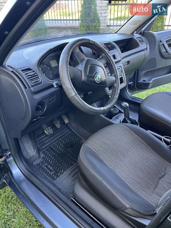 Универсал Skoda Fabia 2010 в Золочеве