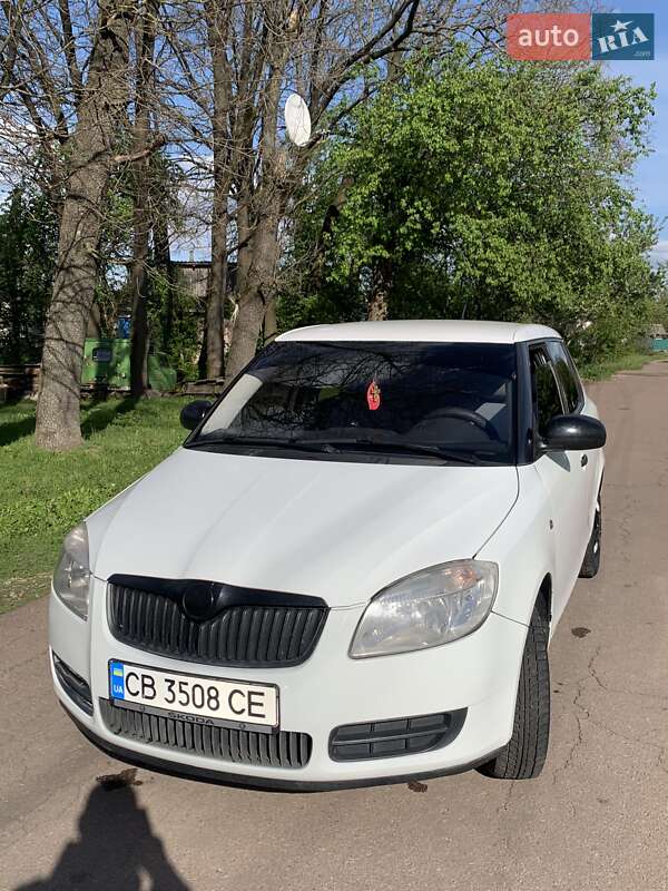 Хетчбек Skoda Fabia 2008 в Новгород-Сіверському