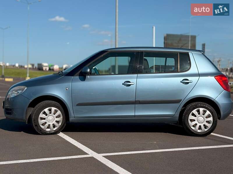 Хэтчбек Skoda Fabia 2008 в Львове