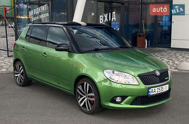 Хэтчбек Skoda Fabia 2010 в Киеве