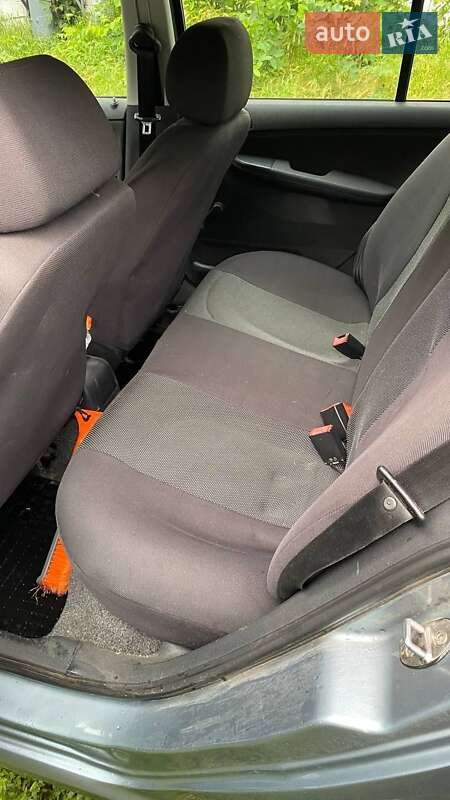 Хэтчбек Skoda Fabia 2006 в Киеве
