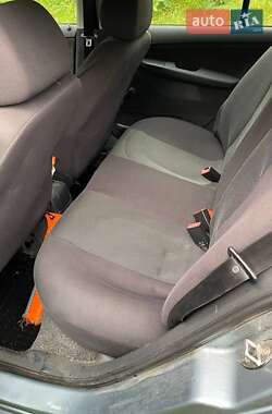 Хэтчбек Skoda Fabia 2006 в 