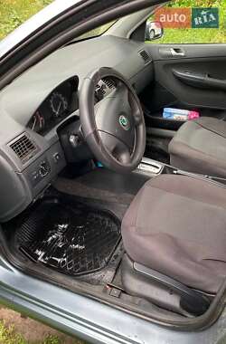 Хэтчбек Skoda Fabia 2006 в 