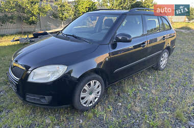 Універсал Skoda Fabia 2009 в Луцьку