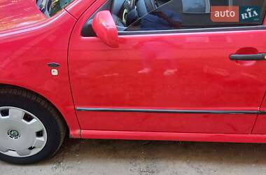 Хэтчбек Skoda Fabia 2000 в Кропивницком