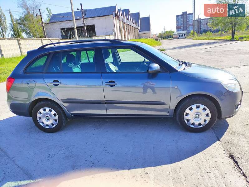 Универсал Skoda Fabia 2009 в Кривом Роге