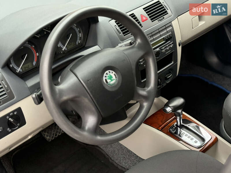Хэтчбек Skoda Fabia 2005 в Староконстантинове
