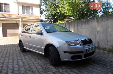 Хэтчбек Skoda Fabia 2006 в Киеве