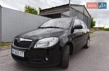 Универсал Skoda Fabia 2008 в Ровно