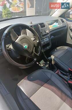 Хэтчбек Skoda Fabia 2012 в 