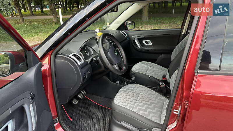 Хетчбек Skoda Fabia 2009 в Ужгороді