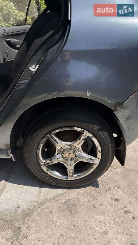 Хэтчбек Skoda Fabia 2004 в Мироновке фото 18 Хэтчбек Skoda Fabia 2004 в Мироновке