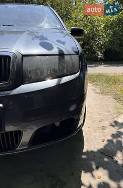 Хэтчбек Skoda Fabia 2004 в 