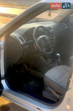 Хэтчбек Skoda Fabia 2009 в 