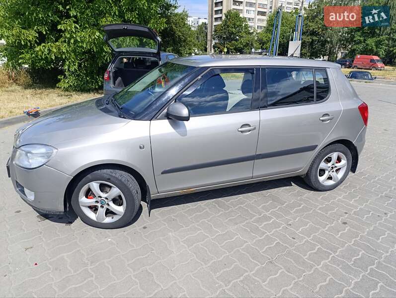 Хэтчбек Skoda Fabia 2008 в Львове фото 15 Хэтчбек Skoda Fabia 2008 в Львове