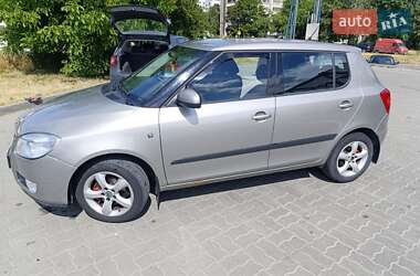 Хэтчбек Skoda Fabia 2008 в 