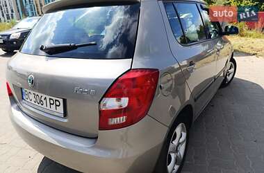 Хэтчбек Skoda Fabia 2008 в 