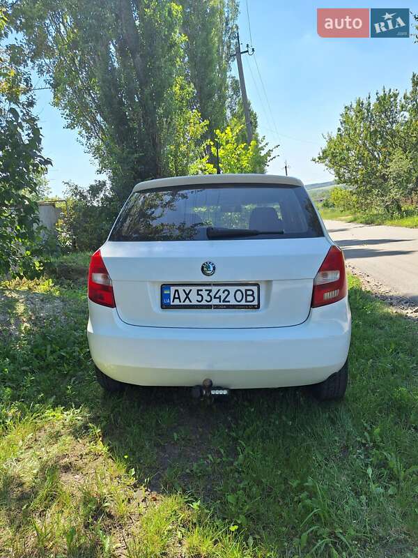 Хэтчбек Skoda Fabia 2012 в Харькове