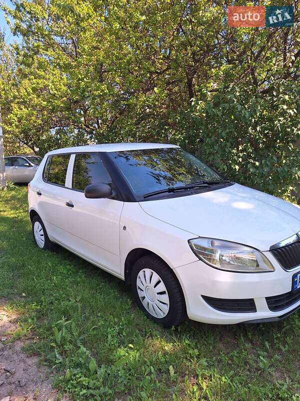 Хэтчбек Skoda Fabia 2012 в Харькове
