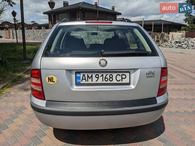 Универсал Skoda Fabia 2008 в Звягеле