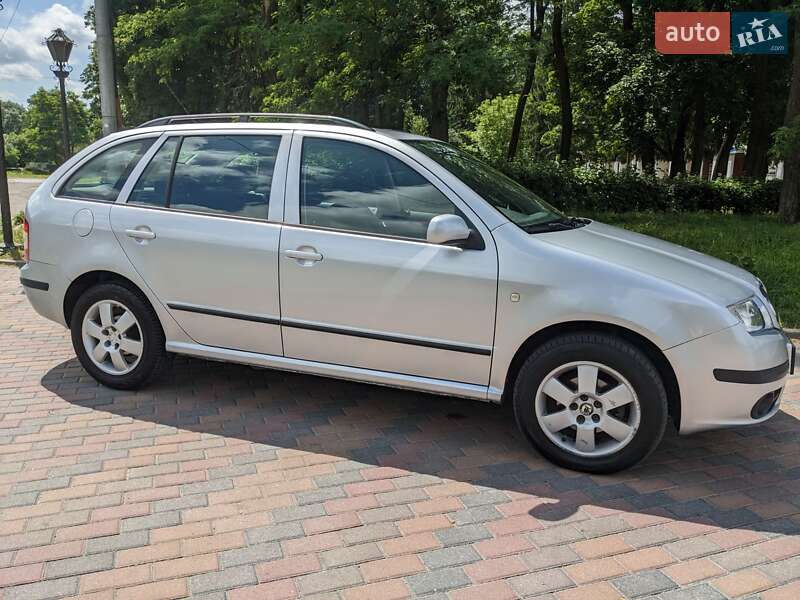 Универсал Skoda Fabia 2008 в Звягеле
