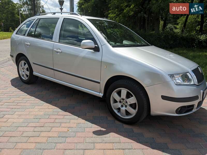 Универсал Skoda Fabia 2008 в Звягеле