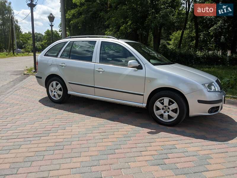 Универсал Skoda Fabia 2008 в Звягеле