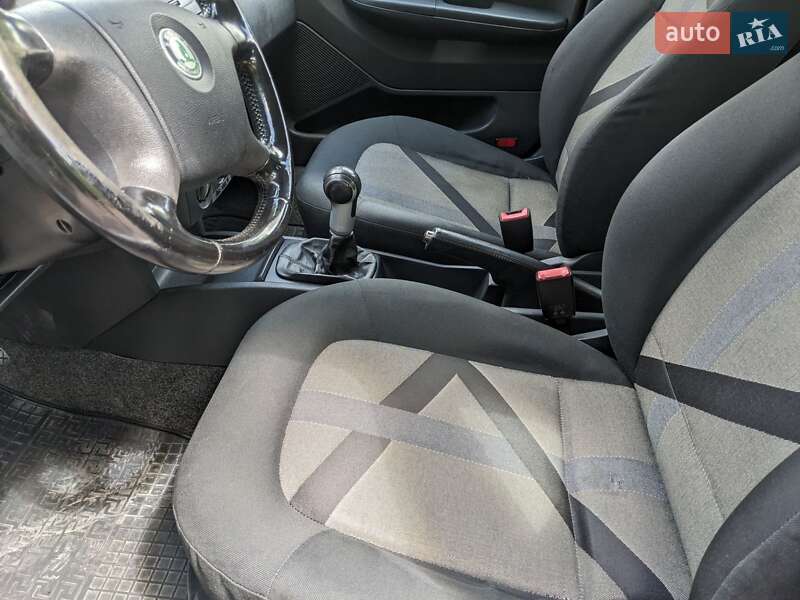 Универсал Skoda Fabia 2008 в Звягеле