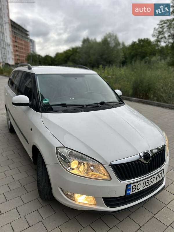 Универсал Skoda Fabia 2010 в Ивано-Франковске
