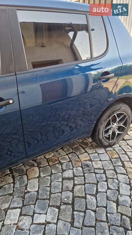 Хетчбек Skoda Fabia 2011 в Дубні