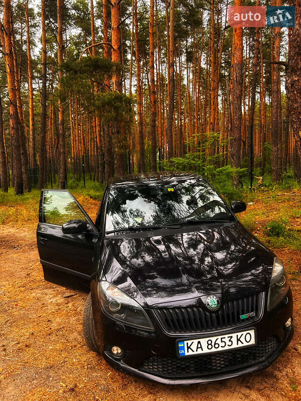 Хетчбек Skoda Fabia 2011 в Києві