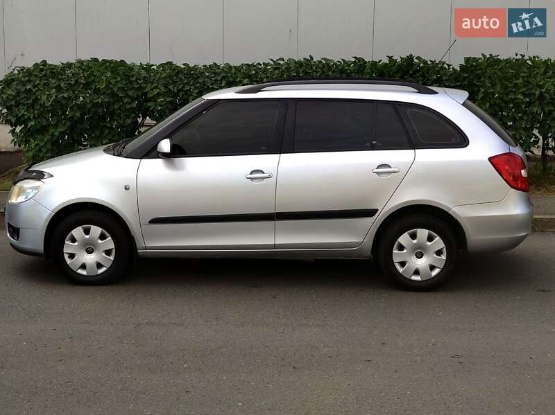 Универсал Skoda Fabia 2008 в Кривом Роге