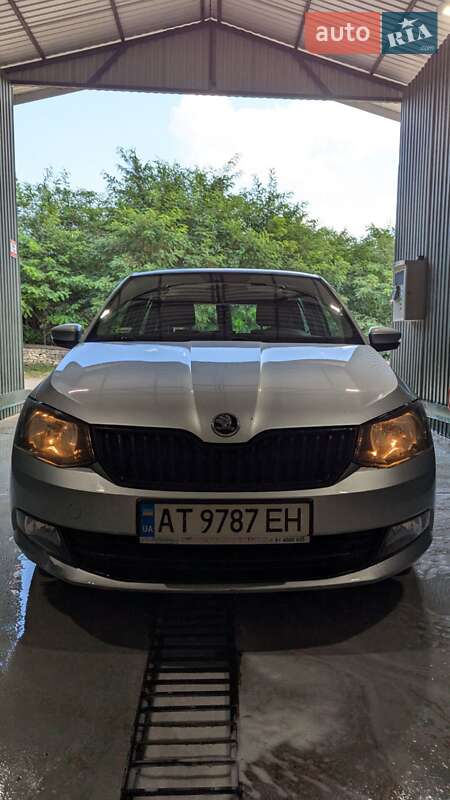 Універсал Skoda Fabia 2015 в Івано-Франківську