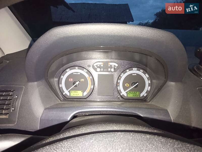 Хэтчбек Skoda Fabia 2007 в Жовкве