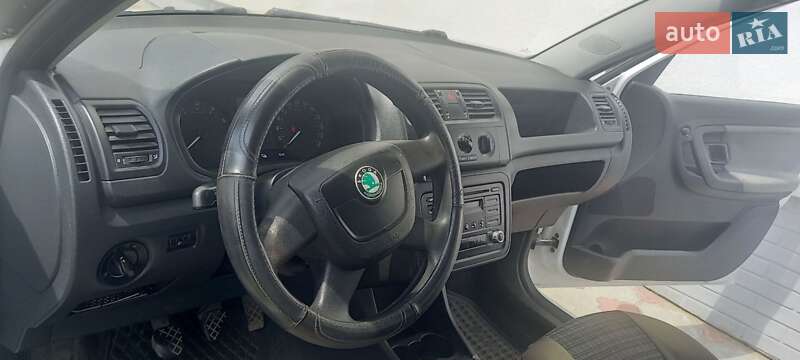 Хэтчбек Skoda Fabia 2011 в Бориславе