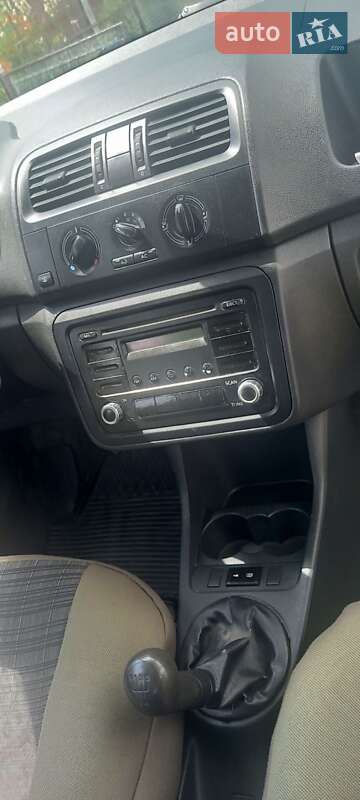 Хэтчбек Skoda Fabia 2011 в Бориславе
