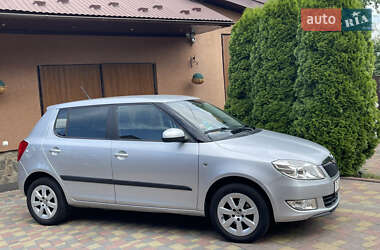 Хэтчбек Skoda Fabia 2014 в 