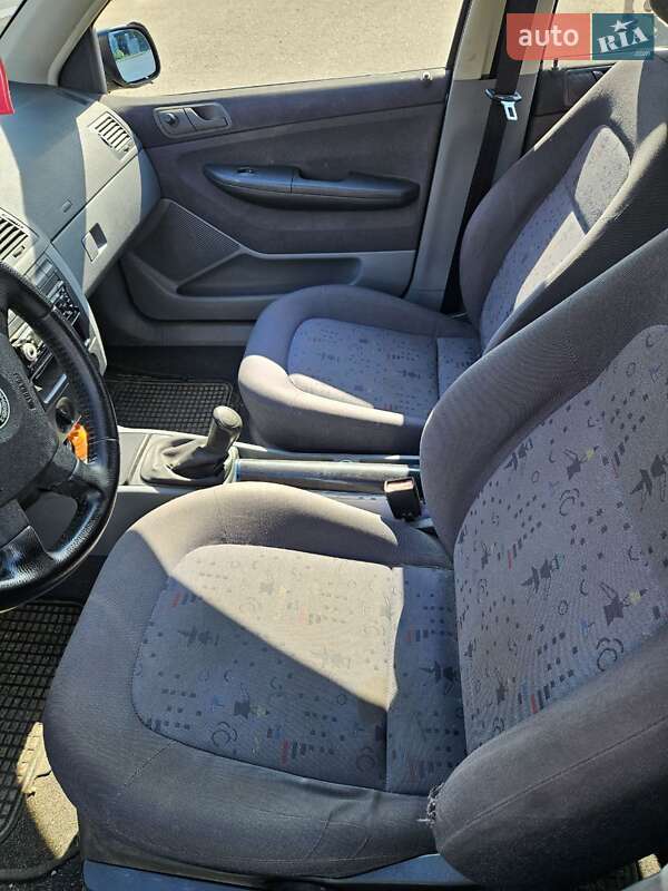 Универсал Skoda Fabia 2002 в Киеве