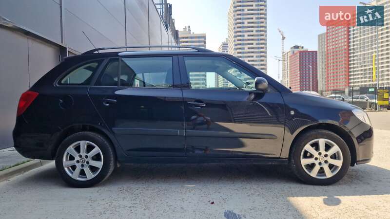 Универсал Skoda Fabia 2009 в Ирпене