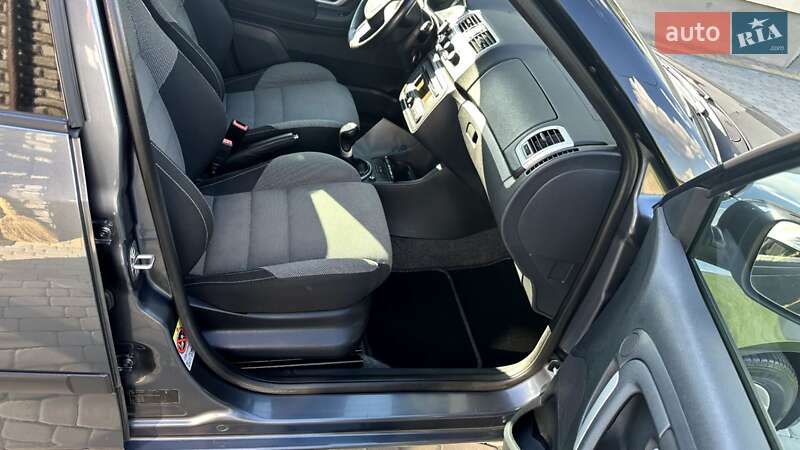 Универсал Skoda Fabia 2010 в Луцке
