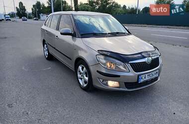 Універсал Skoda Fabia 2010 в Києві