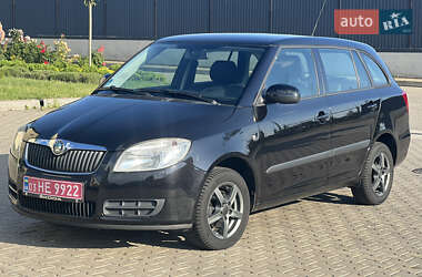 Универсал Skoda Fabia 2010 в Луцке