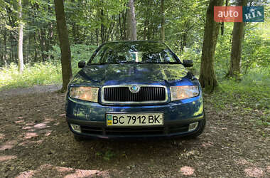 Хэтчбек Skoda Fabia 2006 в 
