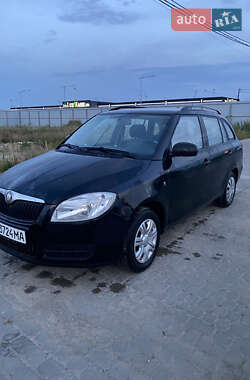 Універсал Skoda Fabia 2009 в Львові