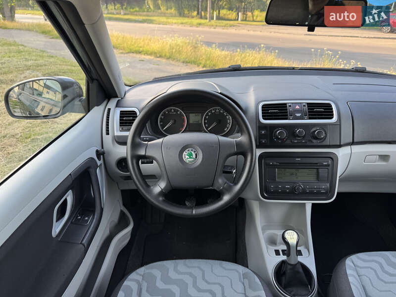 Хэтчбек Skoda Fabia 2008 в Луцке