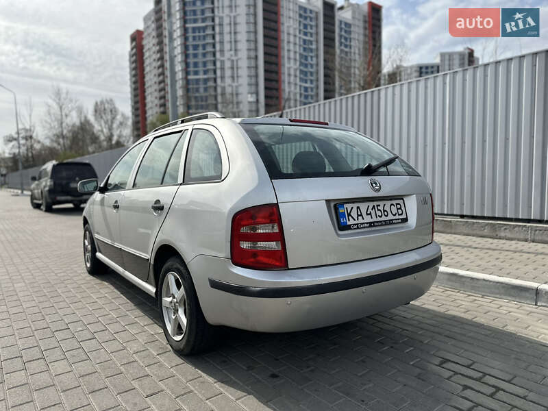 Универсал Skoda Fabia 2004 в Киеве