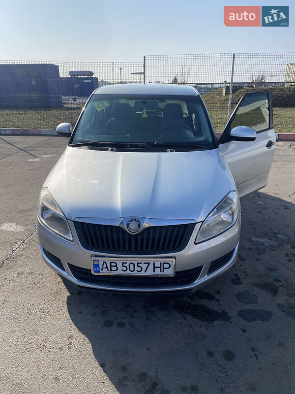 Хэтчбек Skoda Fabia 2010 в Виннице