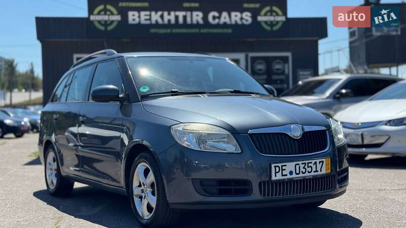 Универсал Skoda Fabia 2009 в Полтаве