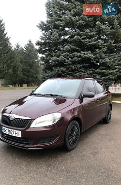 Хэтчбек Skoda Fabia 2010 в Ровно