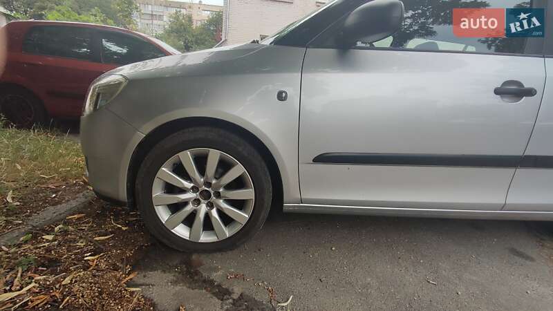 Універсал Skoda Fabia 2008 в Києві